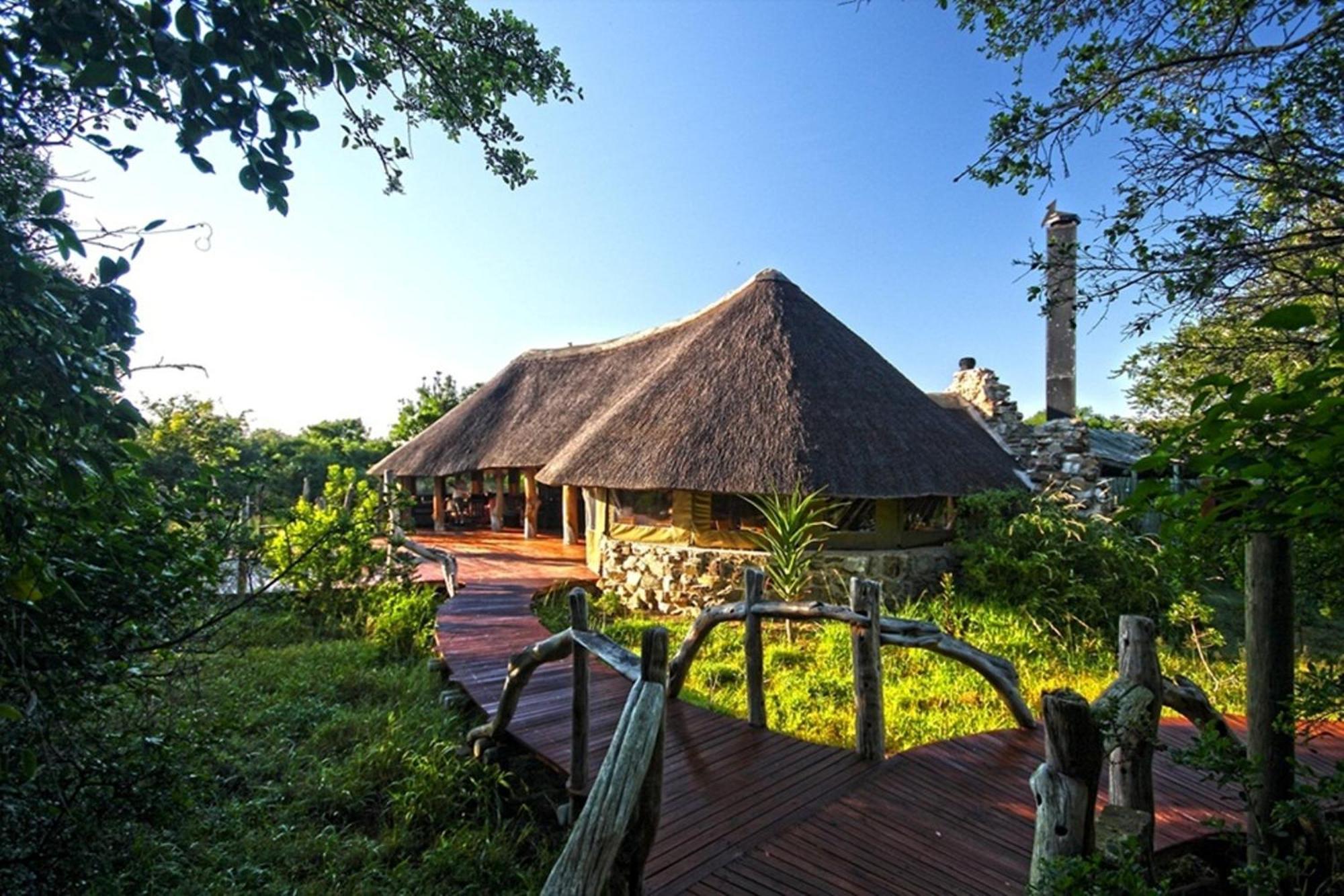 Sibuya Game Reserve And Lodge Kenton on Sea Exteriör bild