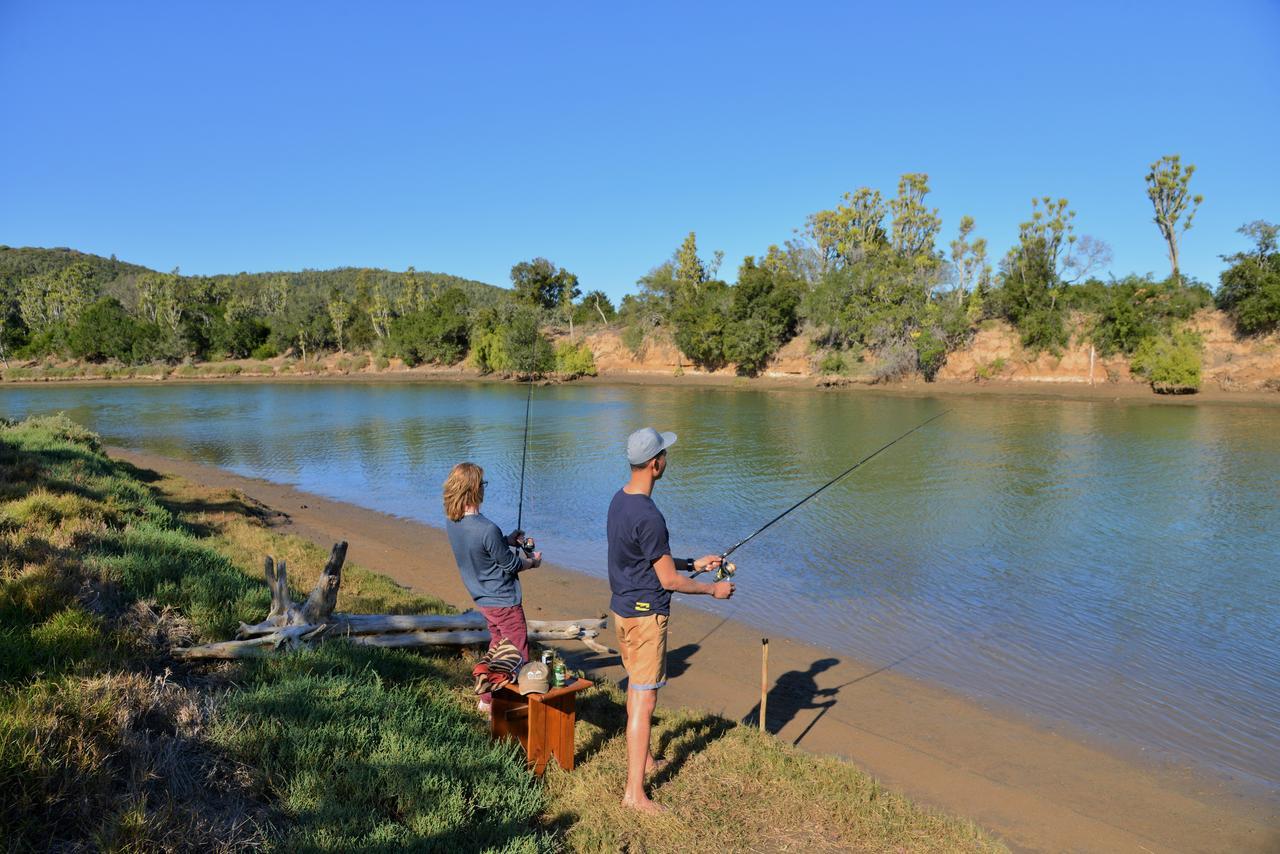 Sibuya Game Reserve And Lodge Kenton on Sea Exteriör bild